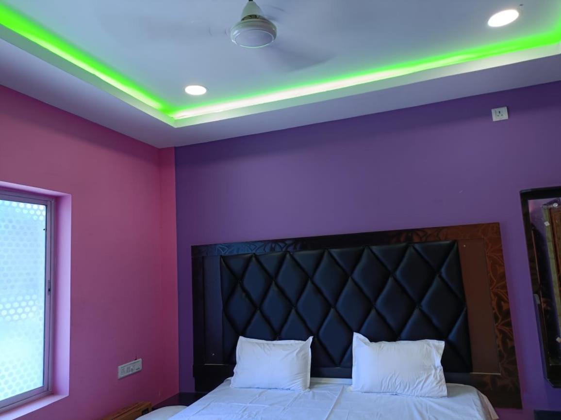 Raghunath Palace Hotel Puri Bagian luar foto
